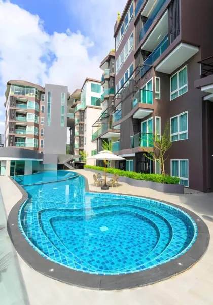 Appartement 2 Chambres 2 Salles de Bain à Louer à Phuket Town