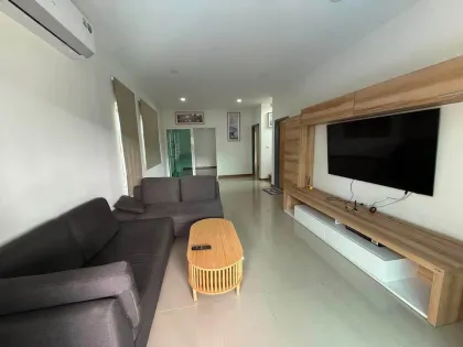 Geräumige 4-Schlafzimmer-Villa zur Miete in Rachada - Samkong
