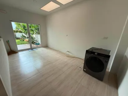 Geräumige 4-Schlafzimmer-Villa zur Miete in Rachada - Samkong