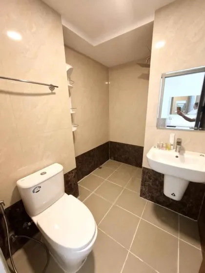 Location 1 chambre avec vue piscine au 777 Beach Condotel