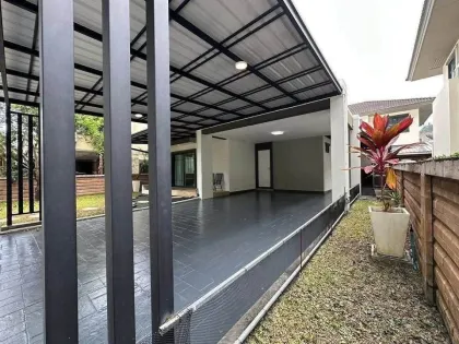 วิลล่าครอบครัว 3 ห้องนอน ขนาดกว้างขวาง ตรงข้ามโรงเรียนนานาชาติบริติชภูเก็ต