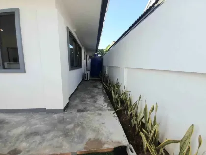 Freistehendes Haus mit 3 Schlafzimmern und 3 Bädern zur Miete in Thalang