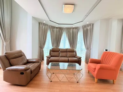 วิลล่าปรับปรุงใหม่ 4 ห้องนอน ในทำเลสุดยอดที่เกาะแก้ว