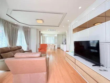 วิลล่าปรับปรุงใหม่ 4 ห้องนอน ในทำเลสุดยอดที่เกาะแก้ว