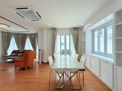 วิลล่าปรับปรุงใหม่ 4 ห้องนอน ในทำเลสุดยอดที่เกาะแก้ว
