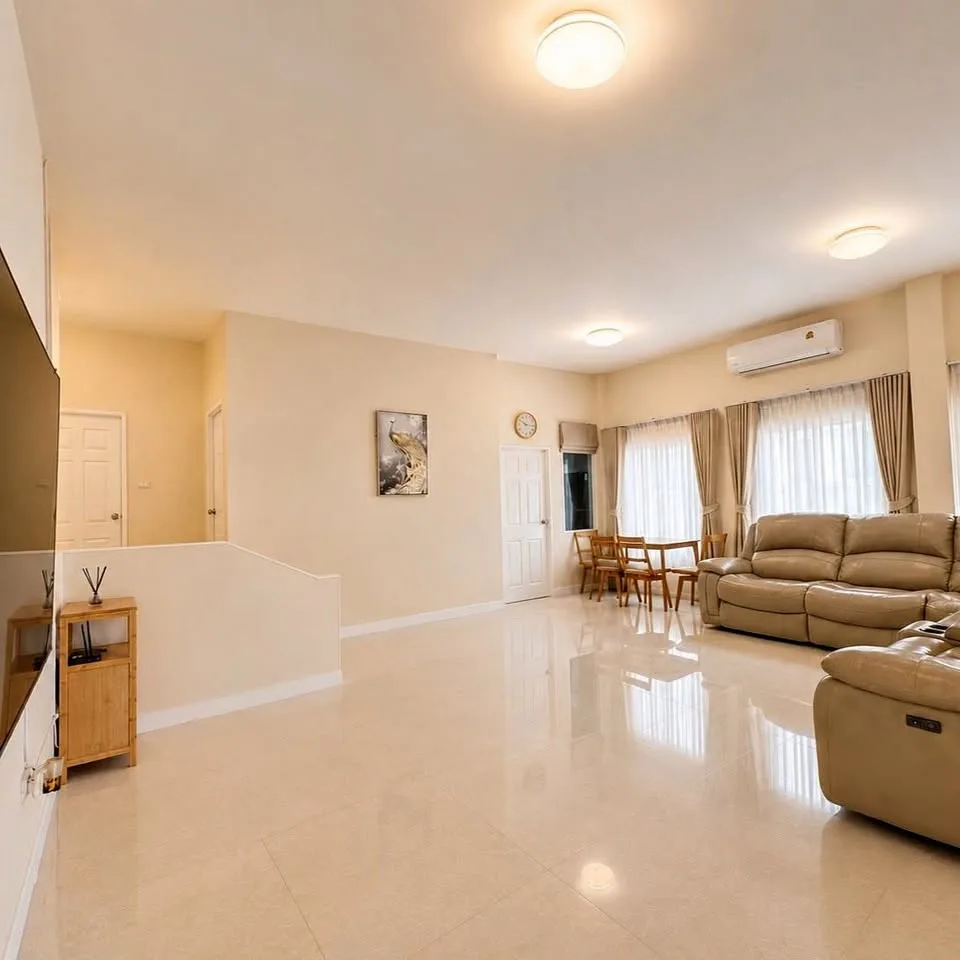 Haustierfreundliche 3-Zimmer-Villa mit großem Garten in Phuket Villa Chaofa