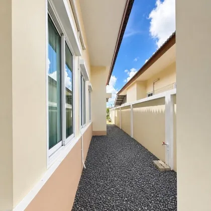 Haustierfreundliche 3-Zimmer-Villa mit großem Garten in Phuket Villa Chaofa