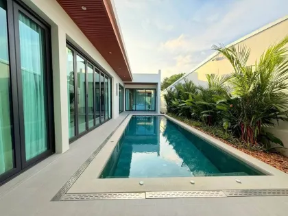 Villa moderne tropicale avec piscine privée à Cherng Talay
