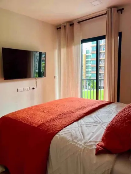 Condo de 2 habitaciones con vista a la piscina en alquiler en Dcondo Reef Kathu