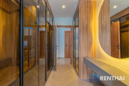 Großzügige 3-Zimmer-4-Bad-Wohnung in Cherng Talay