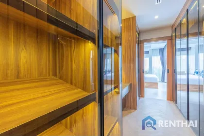 Großzügige 3-Zimmer-4-Bad-Wohnung in Cherng Talay