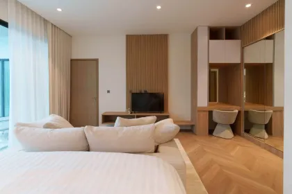 Luxuriöse 3-Schlafzimmer Poolvilla mit Seeblick in Rawai