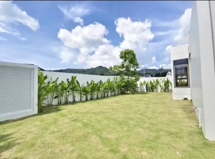 Новая вилла с 3 спальнями и бассейном рядом с UWC Phuket