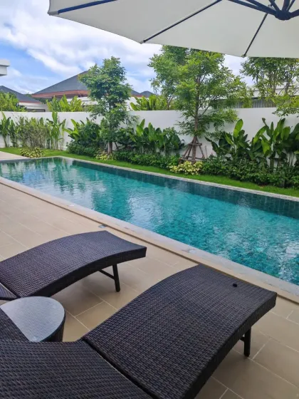 Новая вилла с 3 спальнями и бассейном рядом с UWC Phuket