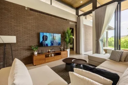 บ้านพักตากอากาศพูลวิลล่า 3 ห้องนอนสุดหรูให้เช่า – Boat Avenue Residence