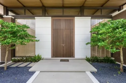 บ้านพักตากอากาศพูลวิลล่า 3 ห้องนอนสุดหรูให้เช่า – Boat Avenue Residence