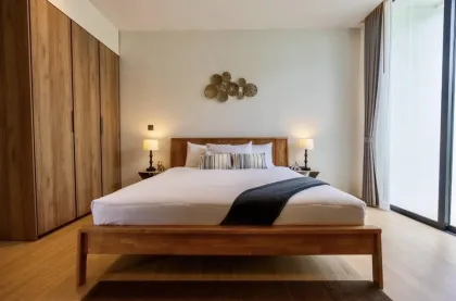 บ้านพักตากอากาศพูลวิลล่า 3 ห้องนอนสุดหรูให้เช่า – Boat Avenue Residence