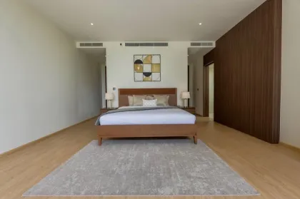 บ้านพักตากอากาศพูลวิลล่า 3 ห้องนอนสุดหรูให้เช่า – Boat Avenue Residence