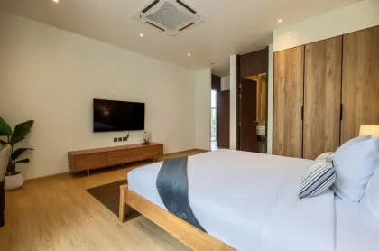 บ้านพักตากอากาศพูลวิลล่า 3 ห้องนอนสุดหรูให้เช่า – Boat Avenue Residence