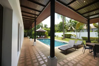 2 Bedroom Villa with Garden and Private Pool in Pasak, Cherngtalay