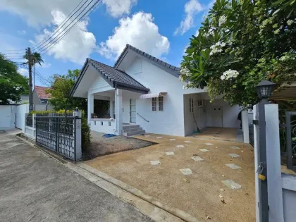 Lovely 2-Bedroom, 2-Bath House Near Nai Harn Beach