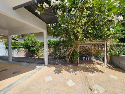 Lovely 2-Bedroom, 2-Bath House Near Nai Harn Beach