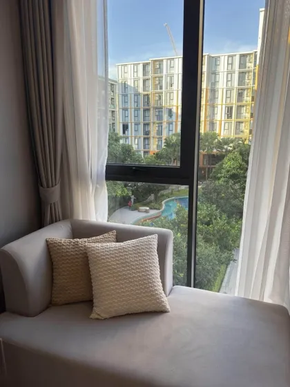 Studio-Wohnung mit Garten- und Poolblick zur Miete im The Base Rise Phuket