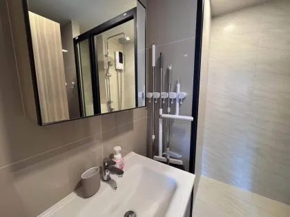 Studio-Wohnung mit Garten- und Poolblick zur Miete im The Base Rise Phuket