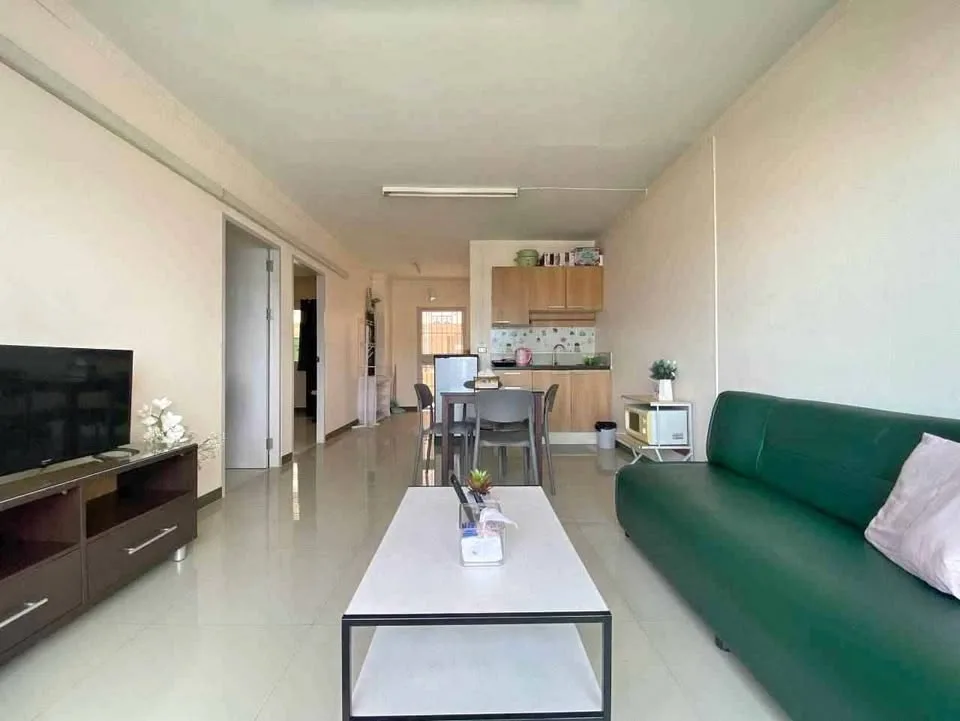 宽敞2居室宠物友好公寓，靠近Suan Luang公园