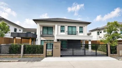 The Palm Kathu - Patong 豪华四卧室带泳池别墅出租
