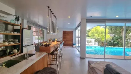 Cozy and Modern Private Pool Villa near BCIS in Chalong