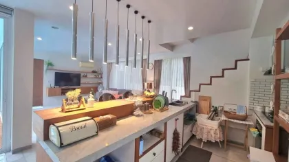 Cozy and Modern Private Pool Villa near BCIS in Chalong