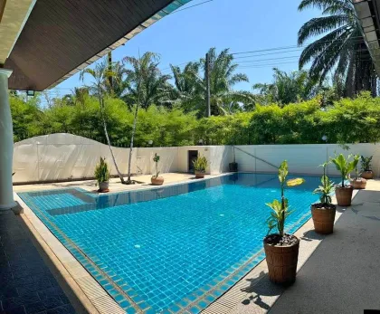 Private 3-Schlafzimmer-Poolvilla zur Miete in Rawai, Phuket