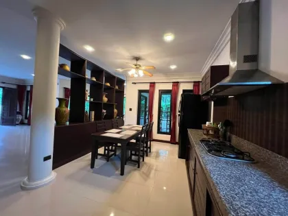 Private 3-Schlafzimmer-Poolvilla zur Miete in Rawai, Phuket