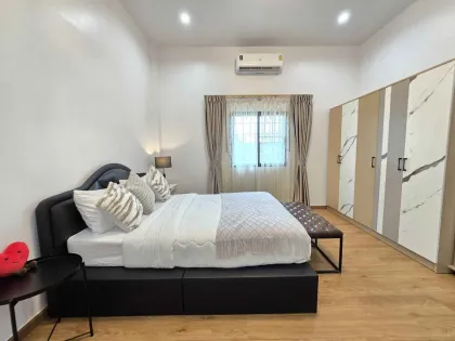 Koh Kaew舒适2卧室半独立式住宅