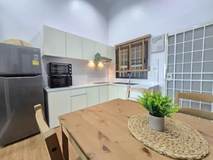 Koh Kaew舒适2卧室半独立式住宅