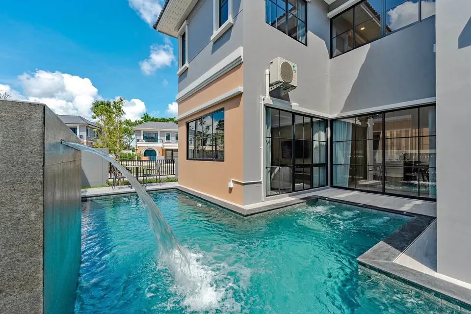 4-Bedroom Villa with Private Pool near BISP Phuket for Rent