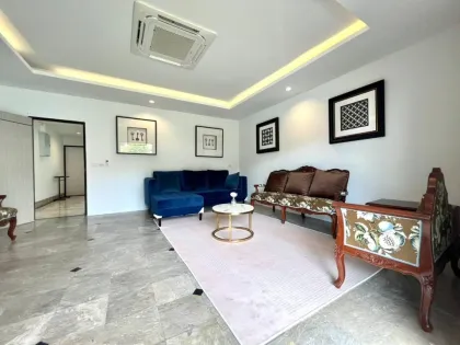 Moderne Luxus-Poolvilla zur Miete in Wichit, Phuket