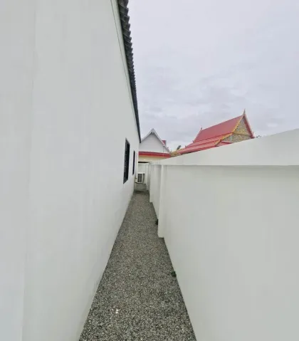 Neu gebautes 2-Zimmer-Haus mit 2 Bädern in Chalong zu vermieten