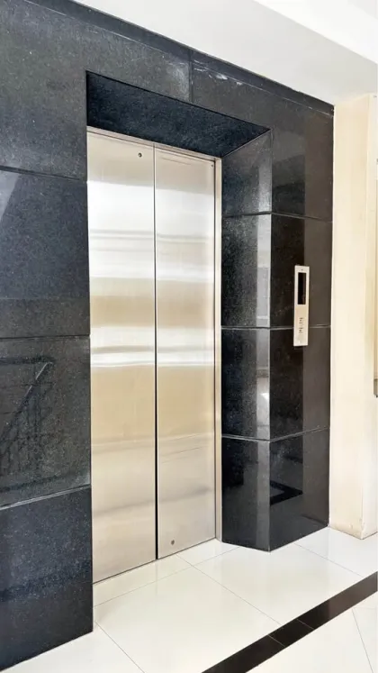 2-Zimmer-Wohnung mit 2 Bädern und Poolblick in Patong