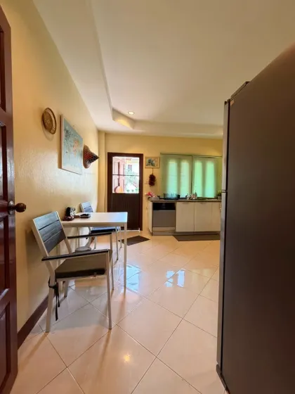 Executive 2-Bed Detached Villa Near BISP with Gourmet Kitchen