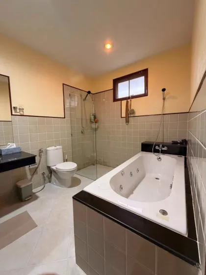 Executive 2-Bed Detached Villa Near BISP with Gourmet Kitchen