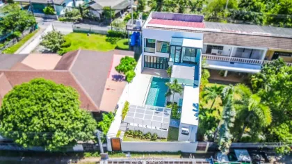 บ้านวิลล่าสุดหรู 2 ชั้น มีสระว่ายน้ำให้เช่า พร้อมผู้เช่าในราไวย์