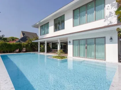 4-Zimmer-Strandvilla mit Privatpool in Rawai