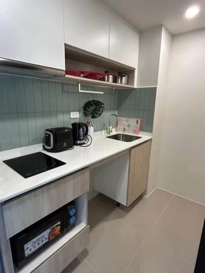 2-Zimmer-Wohnung mit 1 Bad zu vermieten im Phyll Condo nahe Central Phuket