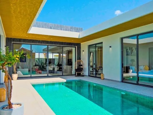 Brand-New Modern 3-Bedroom Villa in Rawai / Chalong