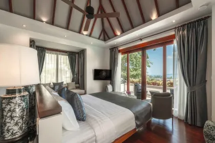 Villa de luxe 6 chambres avec vue sur mer à louer à Surin