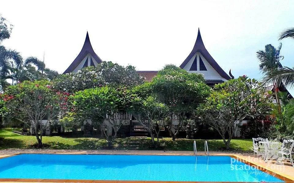 2 Schlafzimmer, 3 Badezimmer Villa zur Miete in Rawai, Phuket