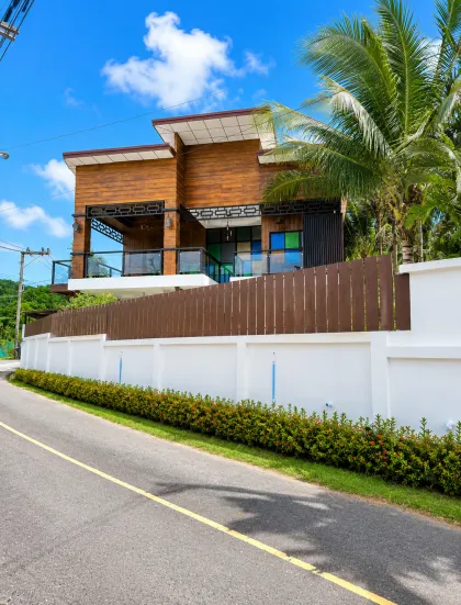 Villa avec piscine privée à Thalang pour 45 000 THB par mois