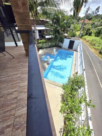 Villa avec piscine privée à Thalang pour 45 000 THB par mois
